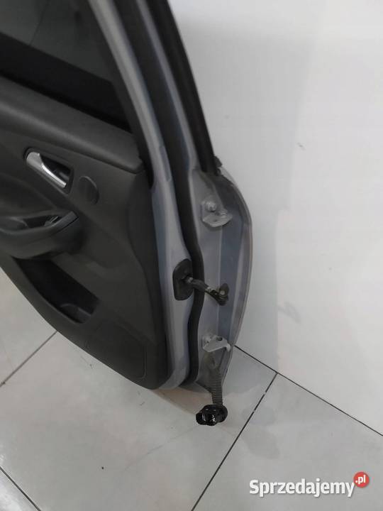 DRZWI LEWE TYŁ KOMBI LB Ford Focus Mk3 20102019 świętokrzyskie