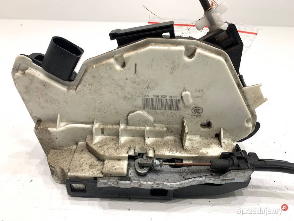 ZAMEK DRZWI PRAWY TYŁ VW CC B7 SportowyCoupe