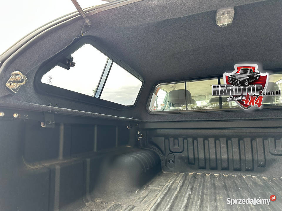 Zabudowa Isuzu D 2012 Szyby Hardtop na pakę terenowe sprzedam