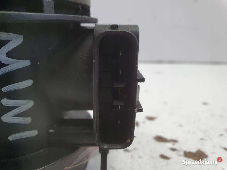 PRZEPŁYWOMIERZ Toyota Yaris II 14 D4D POWIETRZA