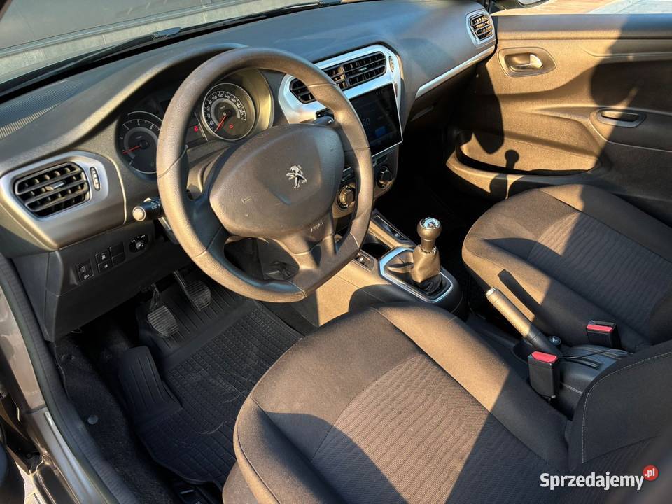 Salon Polska zadbany gotowy do jazdy Sedan / Limuzyna Świdnica