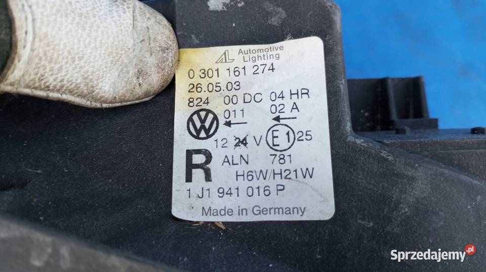 LAMPA PRAWY PRZÓD REFLEKTOR XENON EU 1J1941016P Nowy Tomyśl