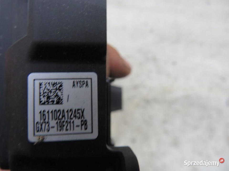 RAMKA RADIA NAWIGACJI JAGUAR XE GX7319F211PB Osłony i zaślepki