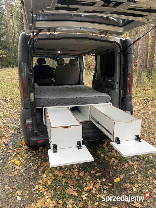Camperbox zabudowa kempingowa trafic Vivaro