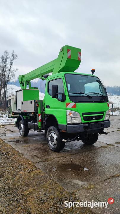 Zwyżka podnośnik koszowy na podwoziu Pfau 4x4 Sucha Beskidzka