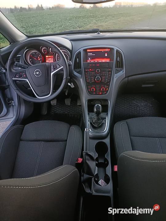 Opel Astra r2014 silnik 17 dieselFra VAT niski welurowa tapicerka Zamość