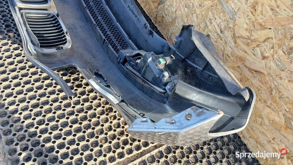BMW 1 E87 LIFT ZDERZAK PRZÓD HALOGEN A52 Zbierkowo