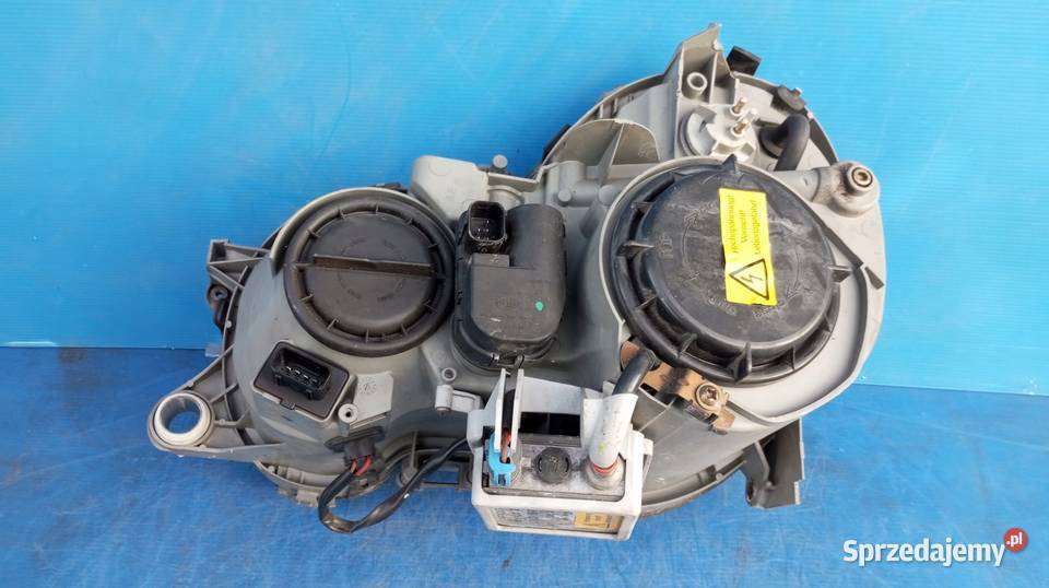 LAMPA PRAWY PRZÓD REFLEKTOR XENON EU MERCEDES Nowy Tomyśl