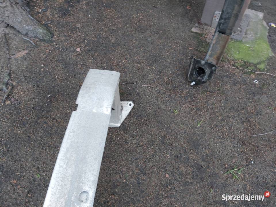 Belka Opel Insignia B kombi tył 39126962 osobowe Bydgoszcz