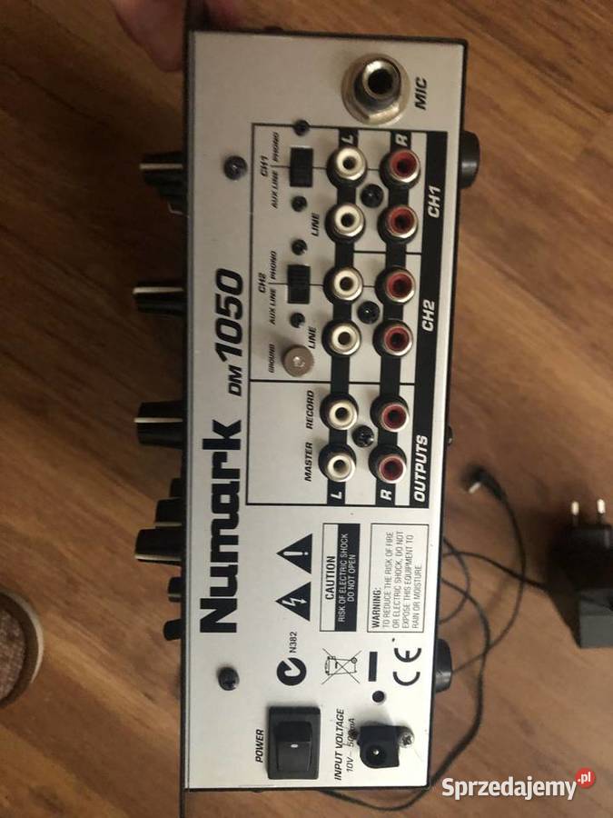 Mikser djski NUMARK DM 1050