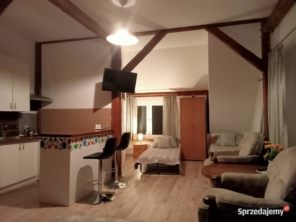 Mazury Noclegi jeziorem Domki i pokoje Jacuzzi Usługi