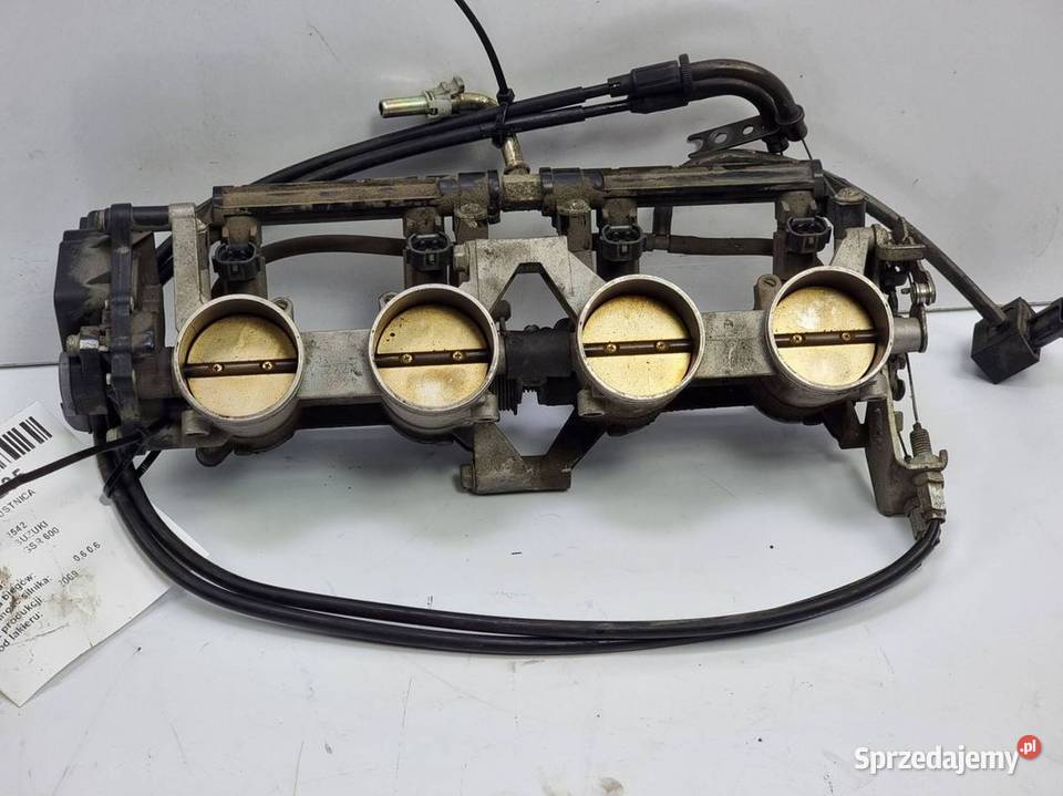 PRZEPUSTNICA SUZUKI GSR 600 Lipno