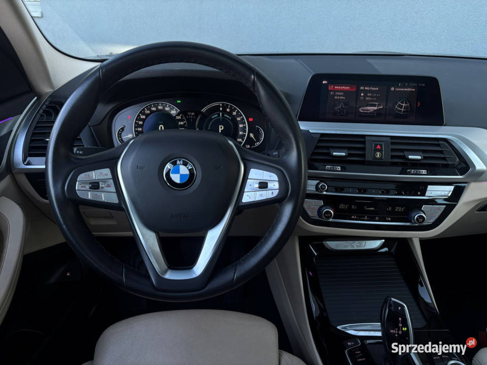 FV23 Hak Panorama Aktywny tempomat Fotele X3 Łódź