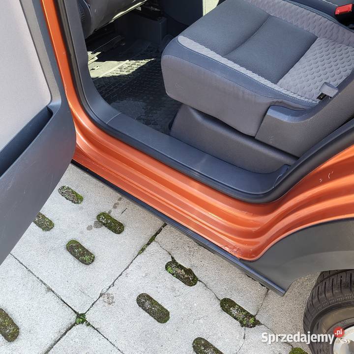 VW TOURAN CROSS 20 TDI DPF pomorskie