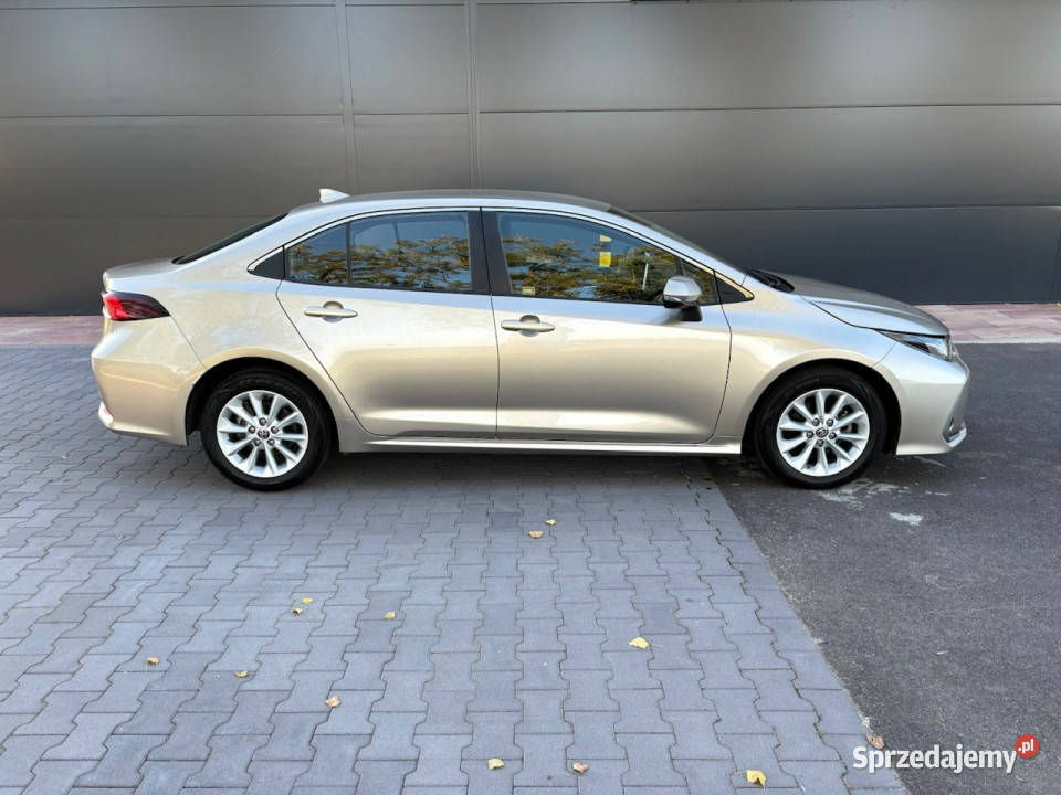 Toyota Corolla Corolla 18 Hybrid 140 Comfort Zarejestrowany w Polsce Syców sprzedam