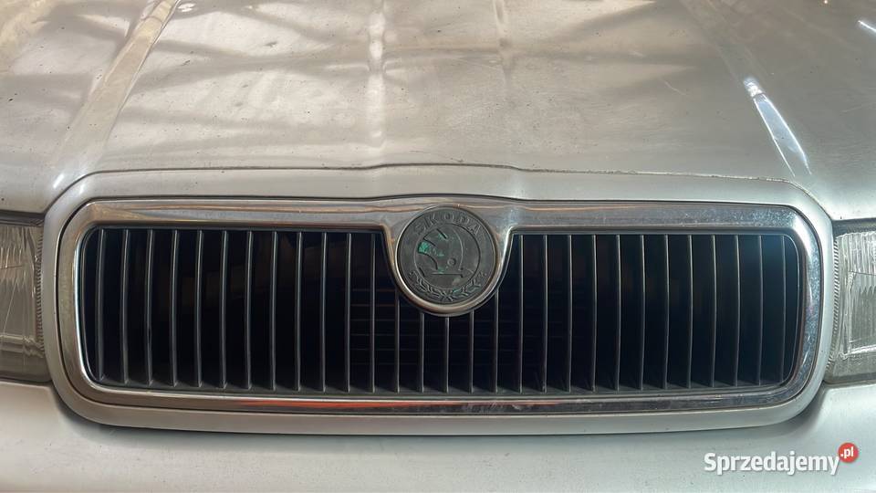 SKODA OCTAVIA I 9600 ATRAPA GRILL PRZED LIFT Zambrów