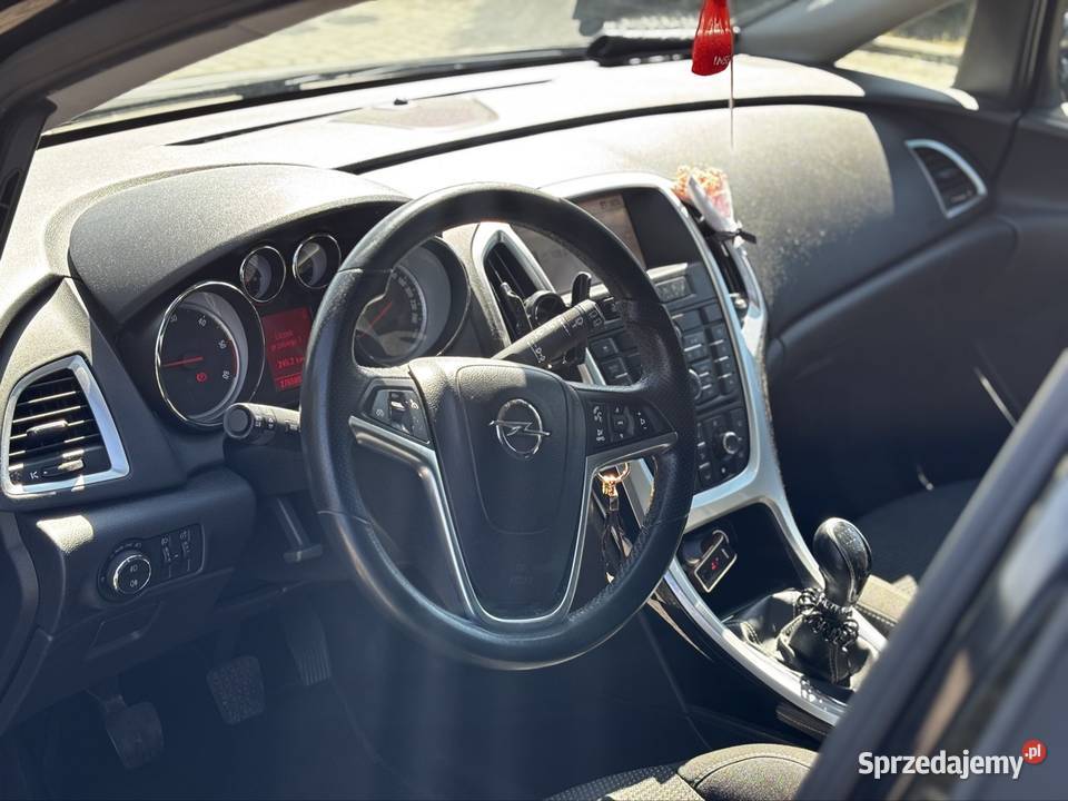Opel Astra J 17CDTI 2011r Opel Konin