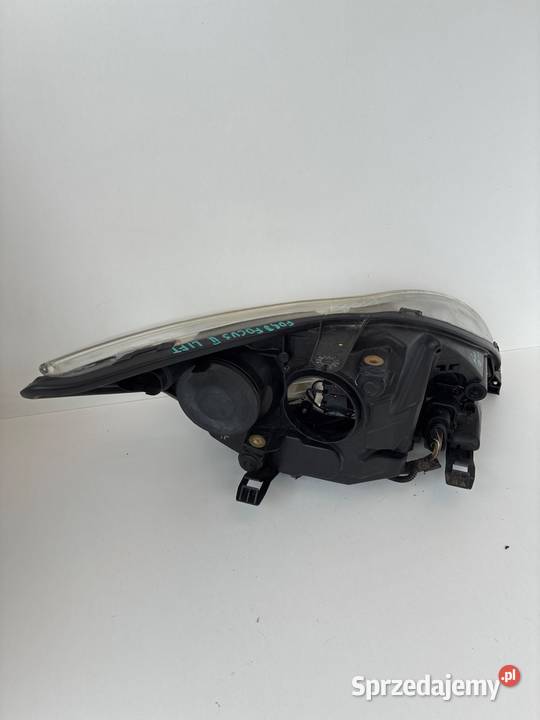 Ford focus 2 II lift 8M5113W030AE LAMPA PRZÓD wielkopolskie Słowikowo sprzedam