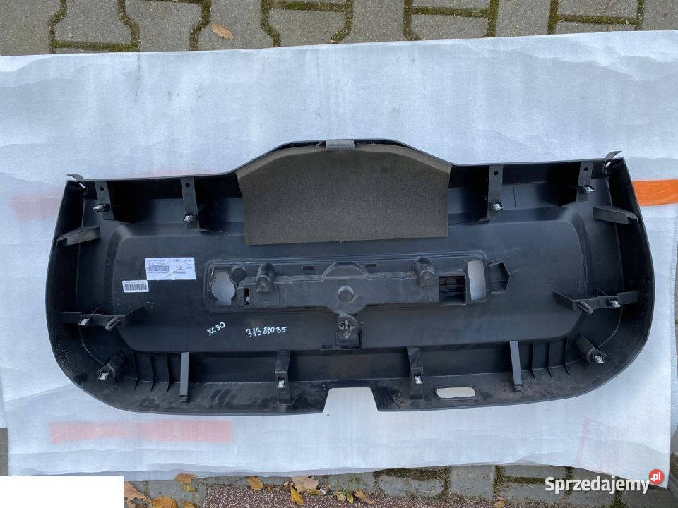 VOLVO XC90 II BOCZEK TAPICERKA KLAPY BAGAŻNIKA Motoryzacja