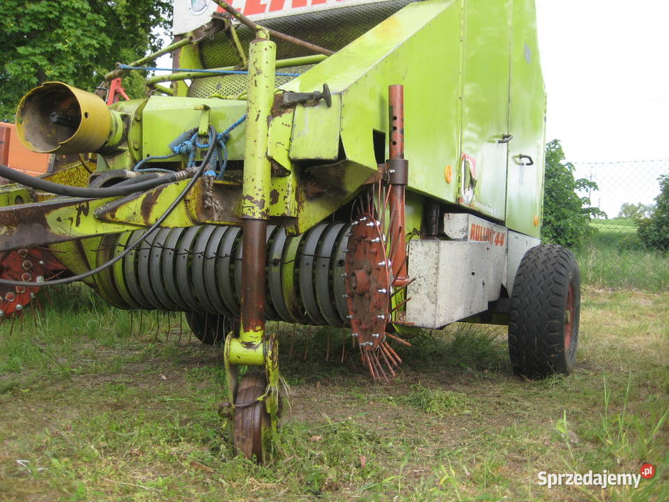 Prasa rolująca CLAAS ROLLAND 44