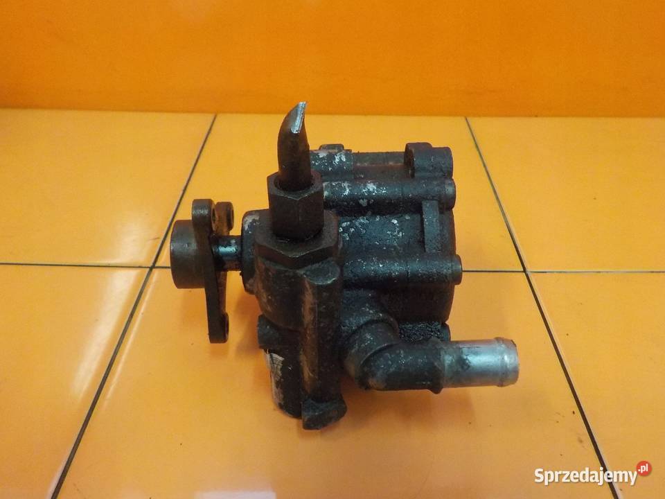 TRAFIC VIVARO PRIMASTAR 20 DCI 13r 114 pompa Suków