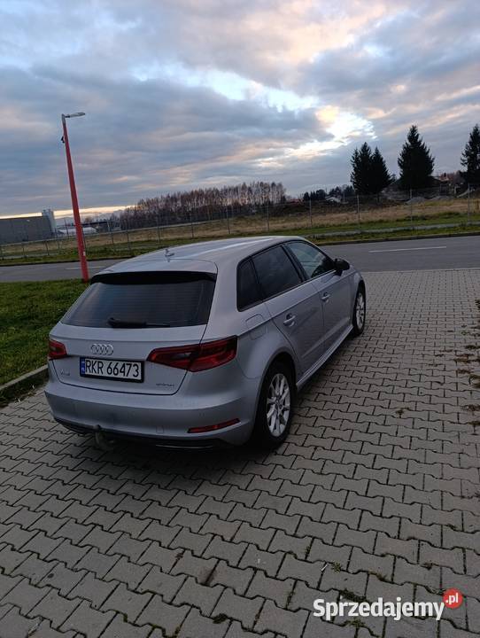 Audi a3 etron hybryda 14 tsi 204 Rok produkcji 2016 podkarpackie Świerzowa Polska
