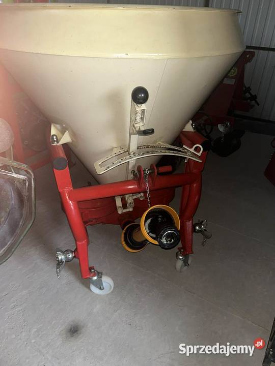 Rozsiewacz nawozów RAUCH Komet ZS 450