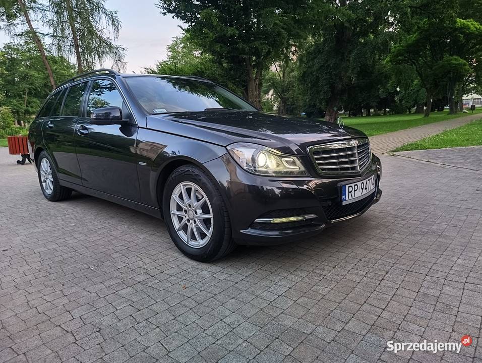 Sprzedam Mercedesa C klasa W204 lift Klasa C Przemyśl