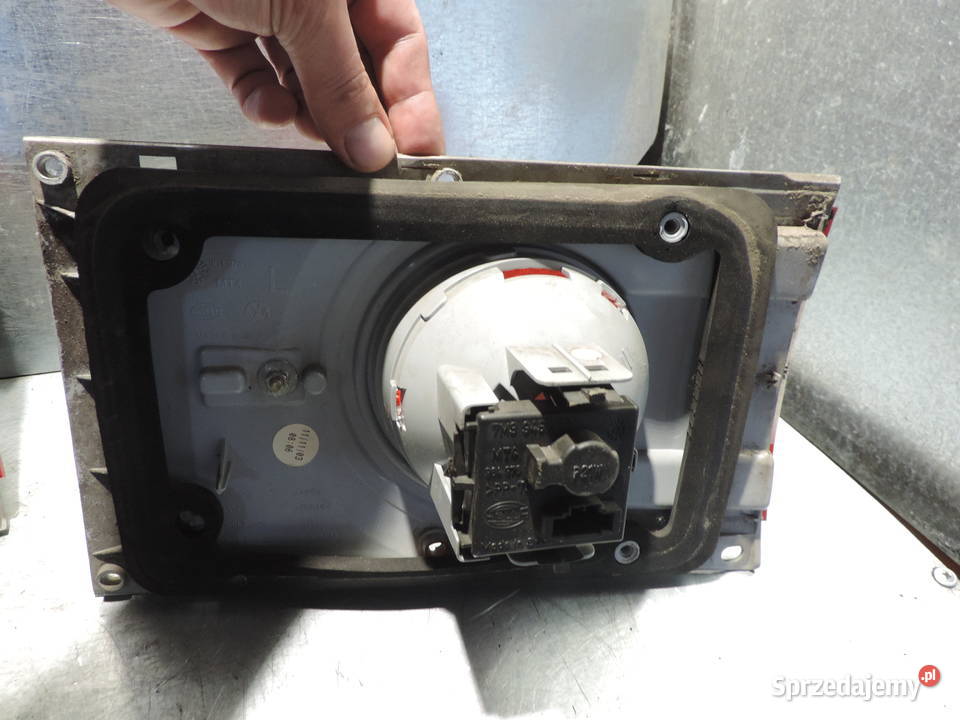 VW SHARAN 1 LIFT LAMPA LEWY TYŁ W KLAPĘ Nowy Sącz sprzedam