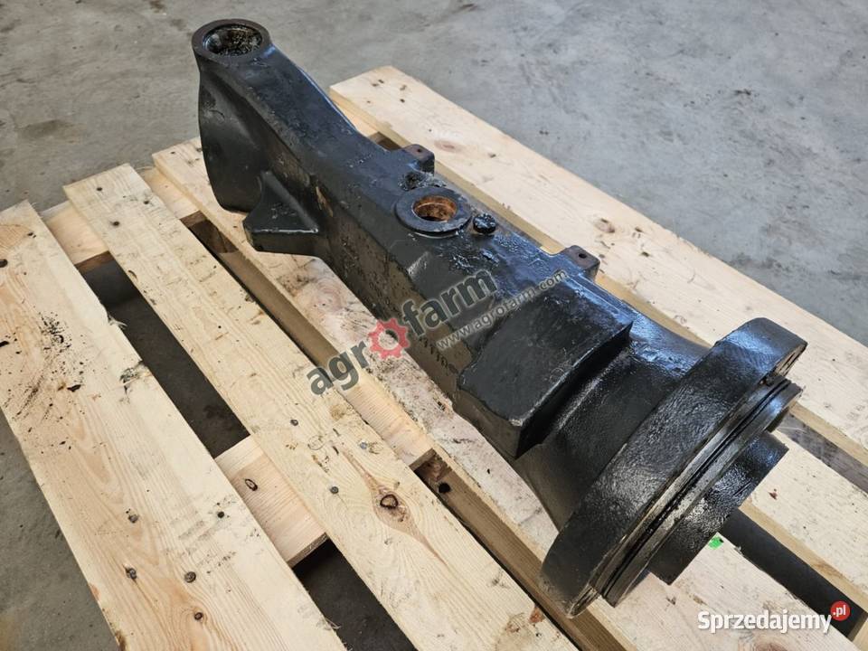 Obudowa mostu FWD LH Valtra N111 N121 N141 Byków