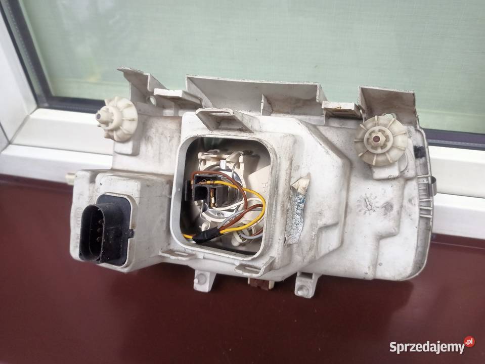 VW Polo III 6N lampa przednia lewa reflektor Lampy przednie łódzkie