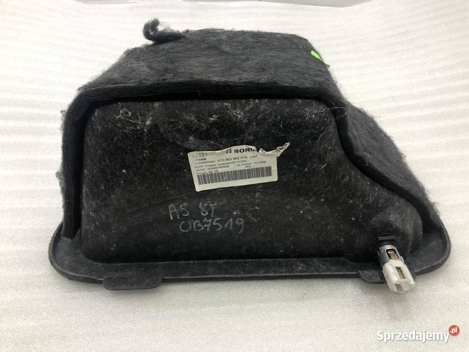 BOCZEK SCHOWEK BAGAŻNIKA AUDI A5 8T 8T8863992