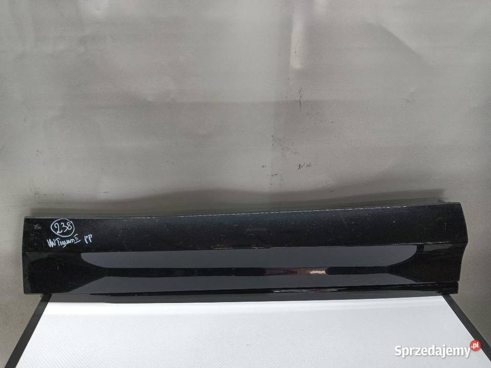LISTWA DRZWI PRZÓD PRZEDNIA PRAWA VW TIGUAN 2 osobowe