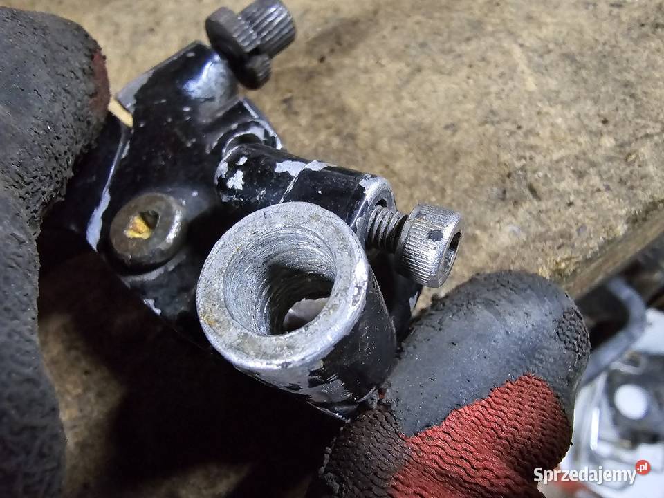 Suzuki DR 600 650 klamka lewa sprzęgła uchwyt Jelenia Góra