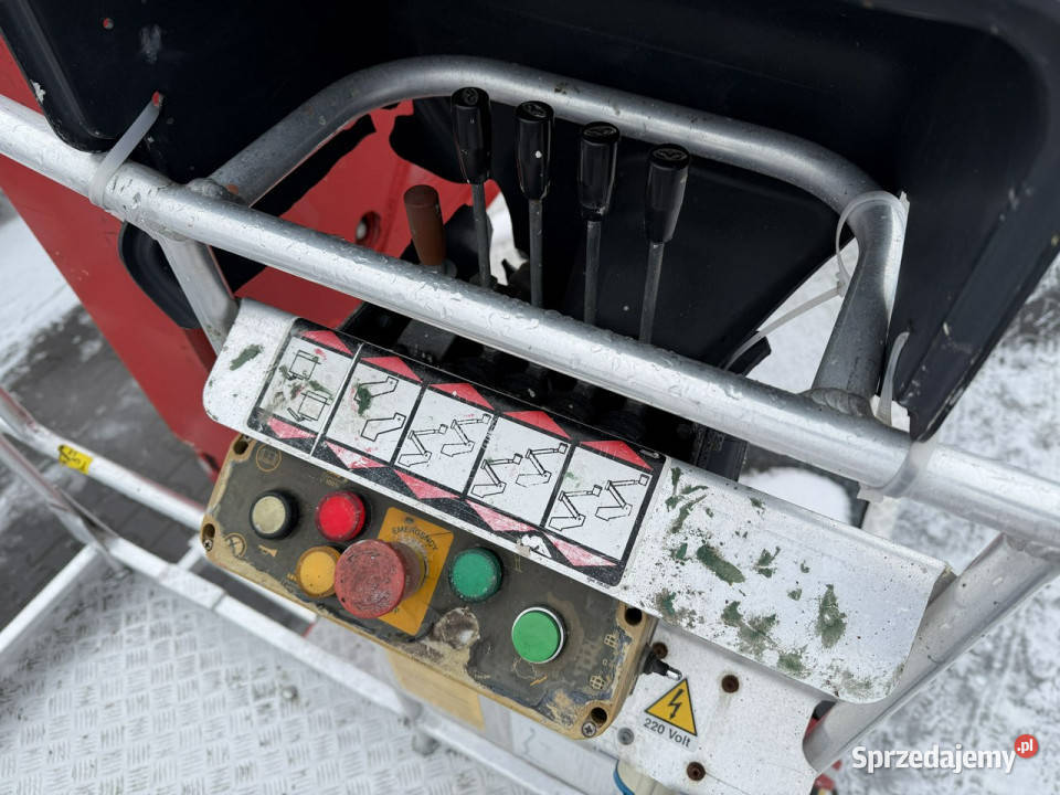 Nissan Cabstar Podnośnik Koszowy Manotti GDX 20 świętokrzyskie Widełki sprzedam