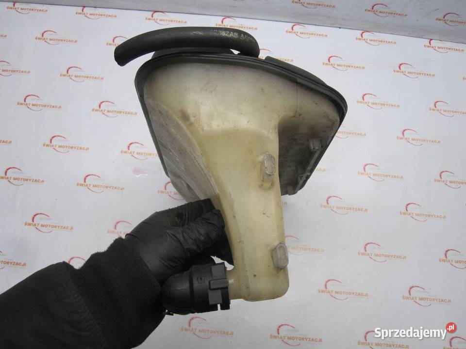 JAGUAR XF 10r zbiornik wyrównawczy 4R838A080AD osobowe sprzedam