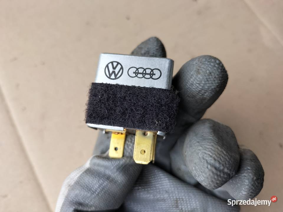 AUDI 80 B4 80 B4 PRZEKAŹNIK SZYBERDACHU osobowe