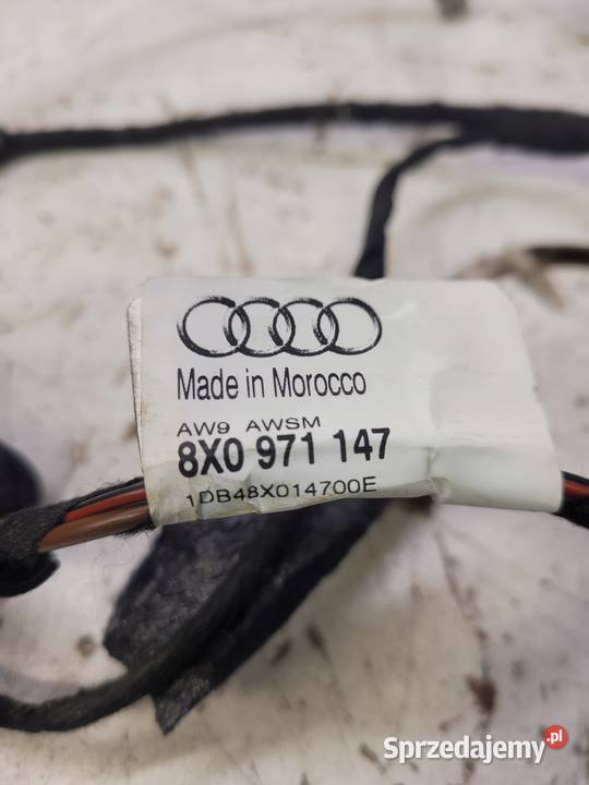 WIĄZKA KLAPY BAGAŻNIKA AUDI A1 8X 8X0971147 osobowe Przystajń sprzedam
