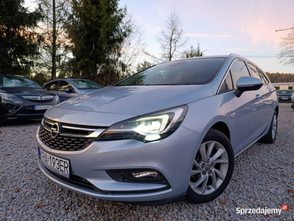 Opel Astra Astra Sports Tourer Bezwypadkowa mały małopolskie Dulowa