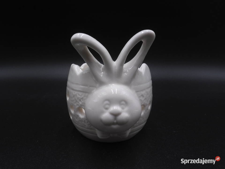 Pojemnik ażurowy z zającem Porcelana i szkło wielkopolskie Raszków