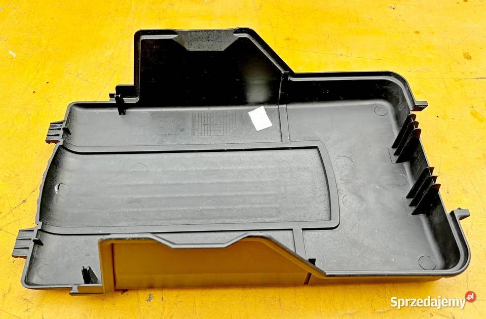 VW GOLF V OBUDOWA POKRYWA AKUMULATORA 1K0915443C Radom sprzedam