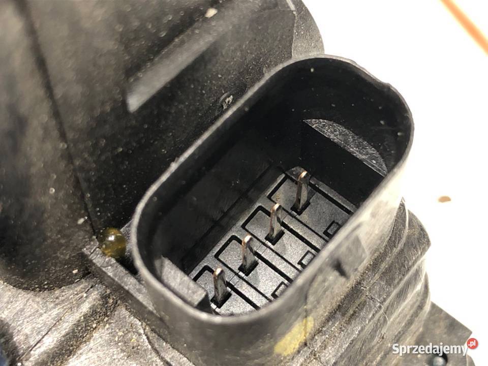 ZAMEK DRZWI LEWY TYŁ MERCEDES CLS SportowyCoupe