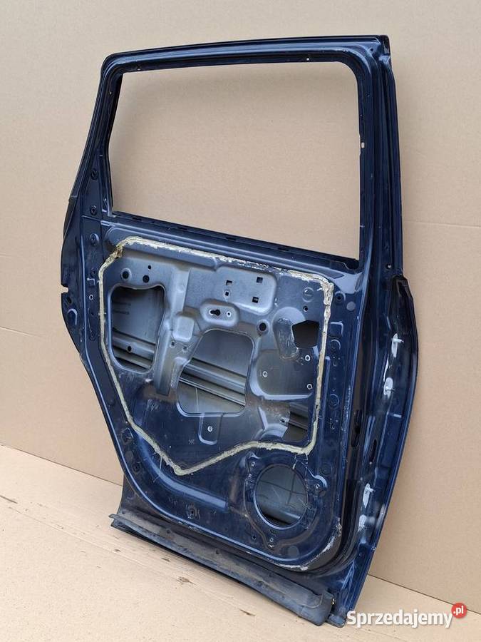 NISSAN QASHQAI J10 DRZWI LEWE TYLNE LEWY TYŁ Bieleń