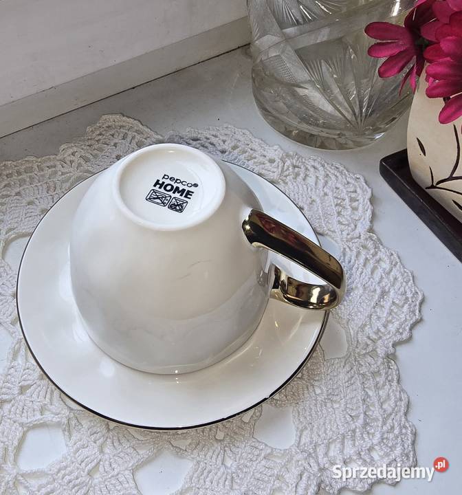 Filiżanka ze spodeczkiem nowa Złota dekoracja Sosnowiec