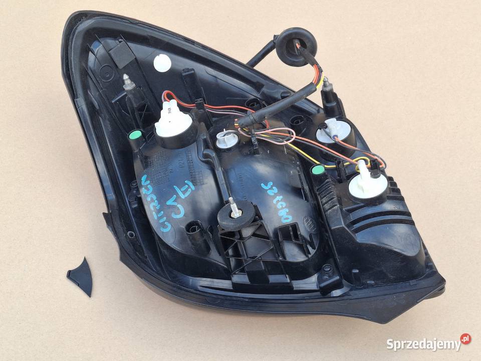 CITROEN C1 II LAMPA LEWY TYŁ LEWA TYLNA ORYGINAŁ Bieleń