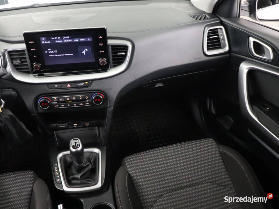 Kia Ceed 15 TGDI radio Bielany Wrocławskie