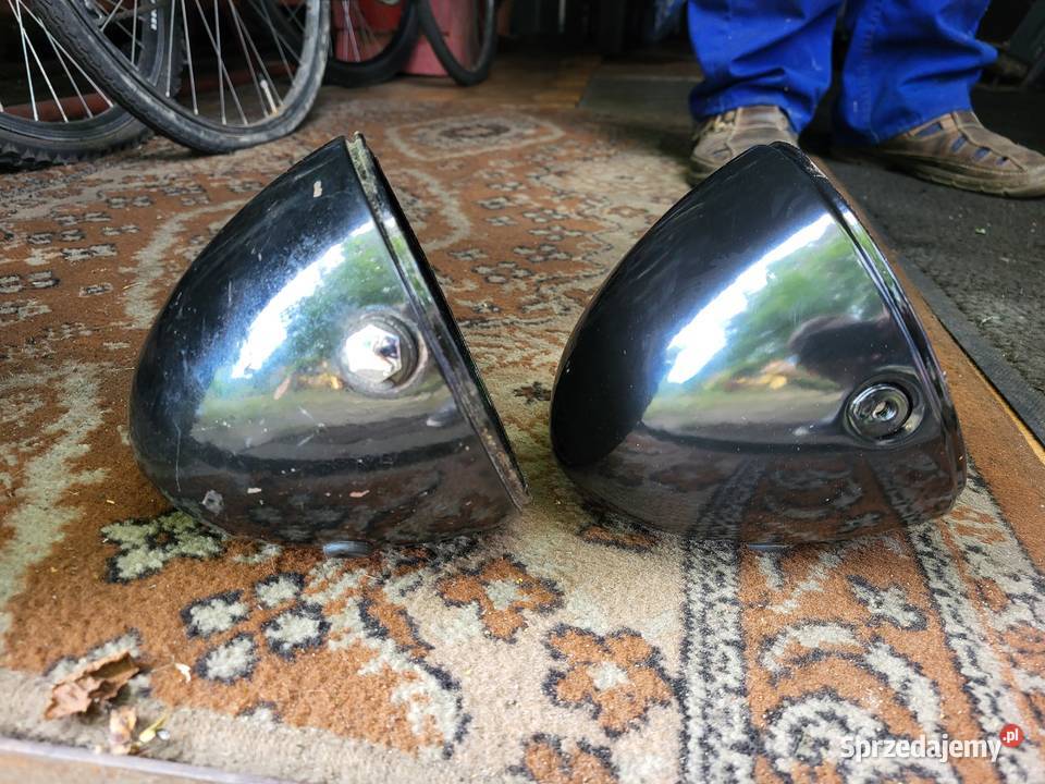 Dwie skorupy reflektora do Ursus C25C28 Żyrardów