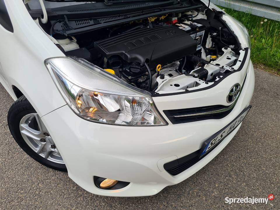 Toyota Yaris III 13 Benzyna 2012 ORYGINAŁ KLIMA Ostrowiec Świętokrzyski sprzedam