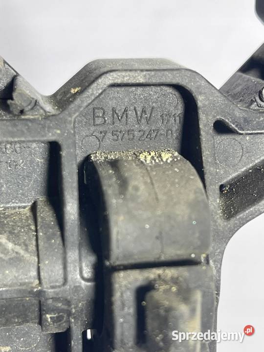 BMW F06 F10 F11 UCHWYT MOCOWANIE CHŁODNICY osobowe