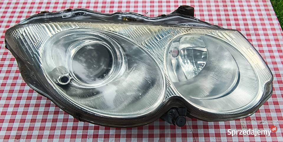 Chrysler 300m lampa przód prawy Lampy przednie Tychy